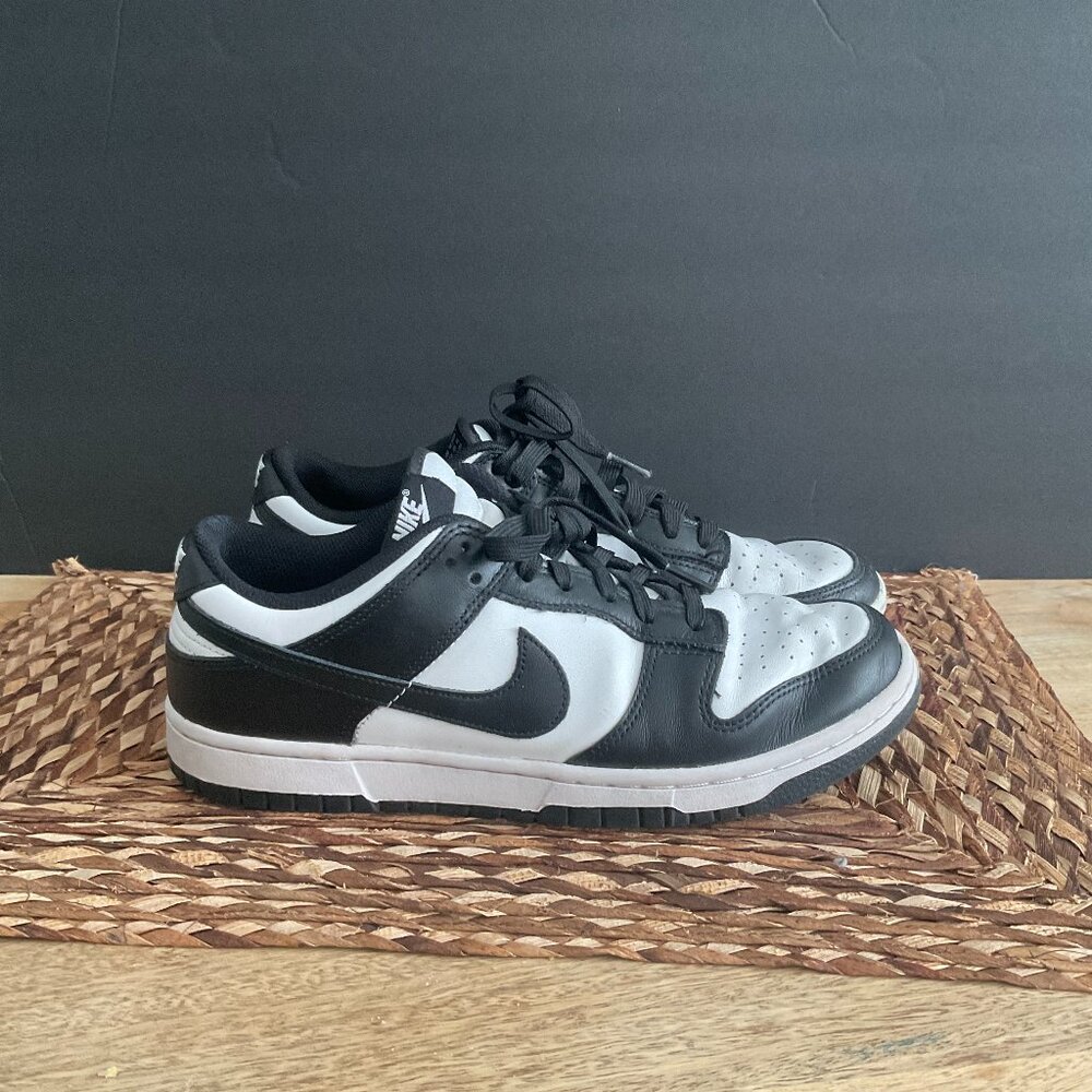 Black and White Nike Dunks